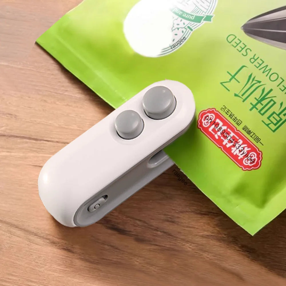 Mini Heat Bag Sealing Machine Plastic Bag Sealer Rechargeable Food Packing Bag Thermal Sealer Portable Plastic Bag Heat Sealer